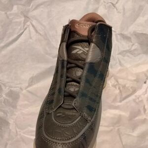 Reebok Brown Sneakers with Unique Zipper Closure